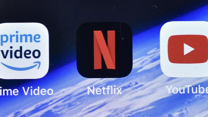 شاشة 55 بوصة