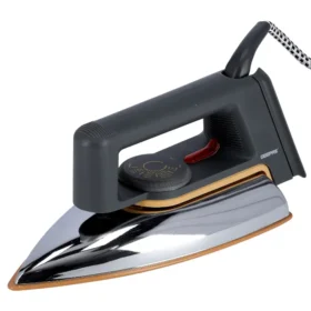 مكواة ملابس